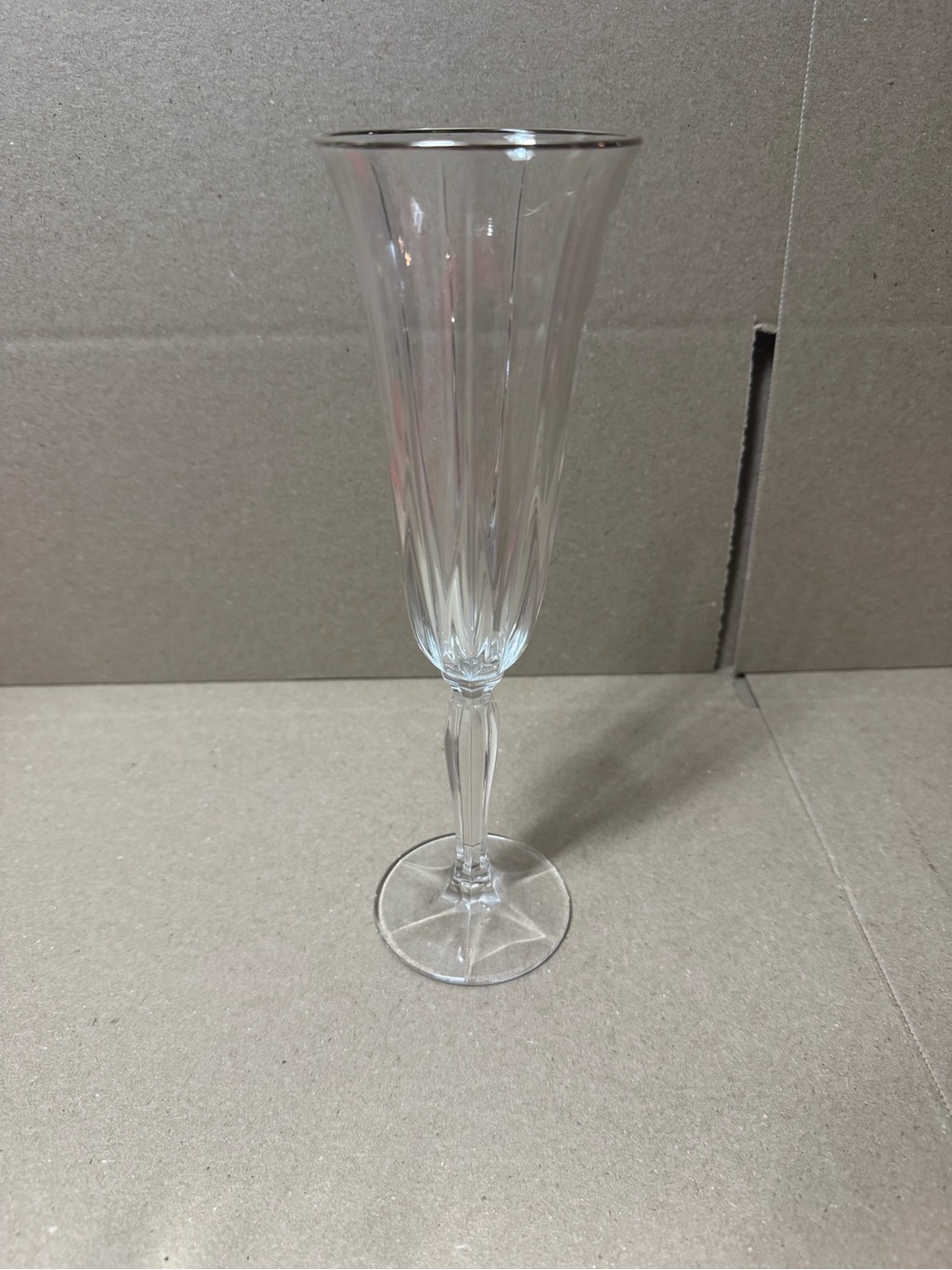 Noritake Vendome Platinum Trim Fluted Crystal Champagne Glass
